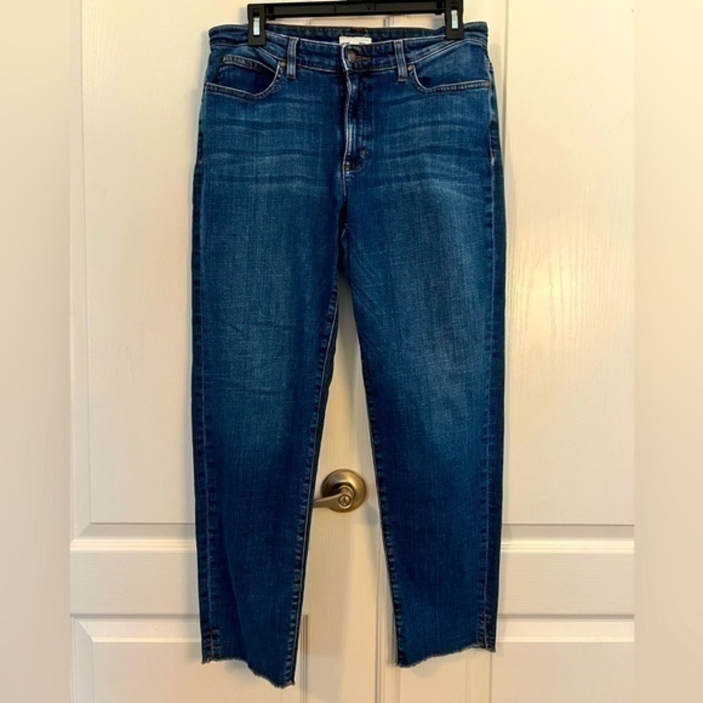 EILEEN FISHER 8 Dark Wash Raw-Hem Jeans
